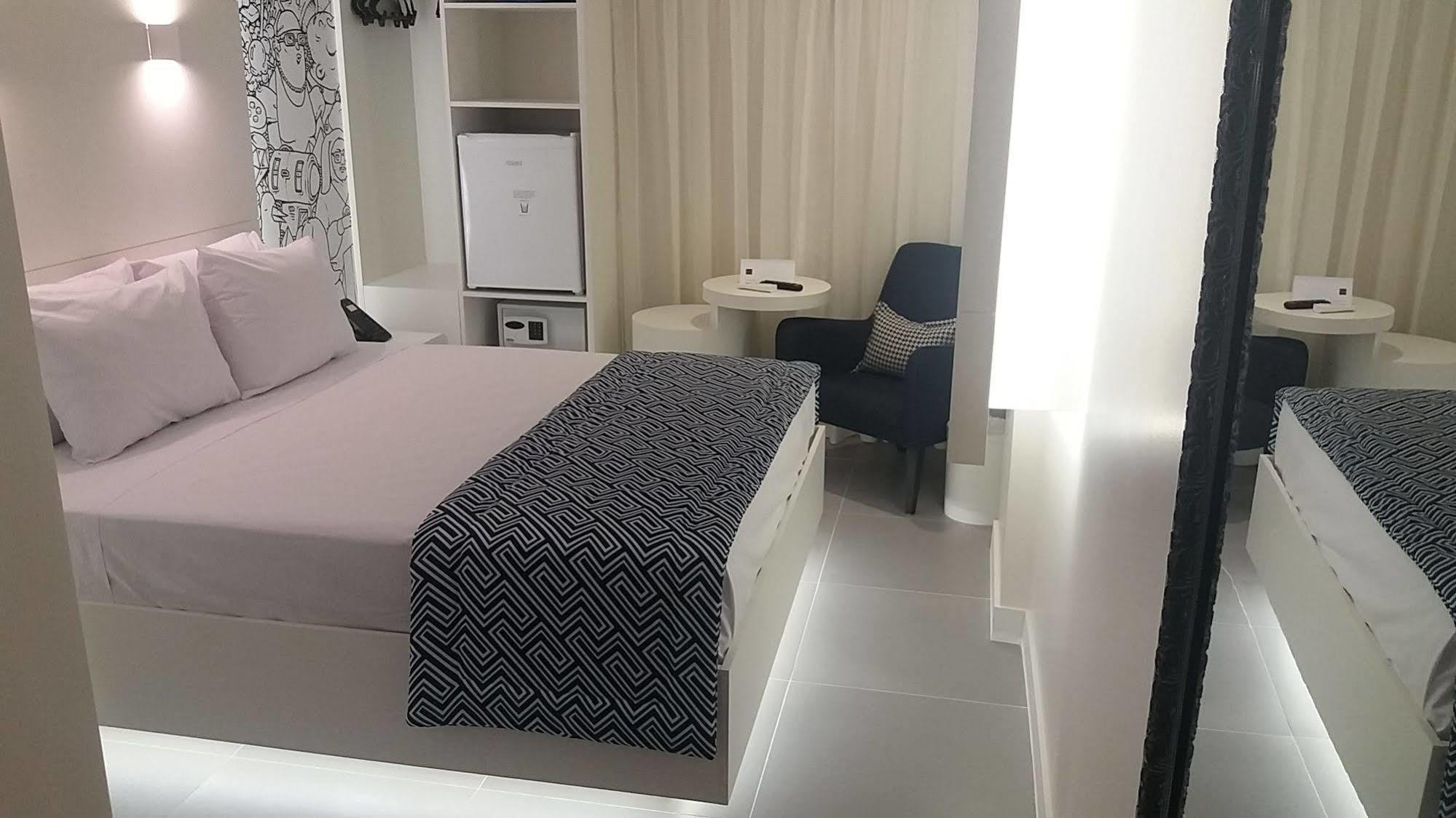 Hotel Ibis Styles Botafogo 3*